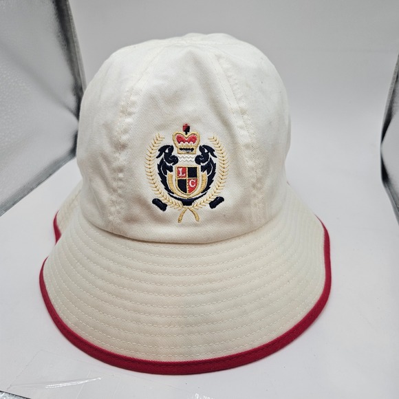 Liz Claiborne Accessories - Vintage 1991 Liz Claiborne White Bucket Hat Red Trim Embroidered Crest Logo